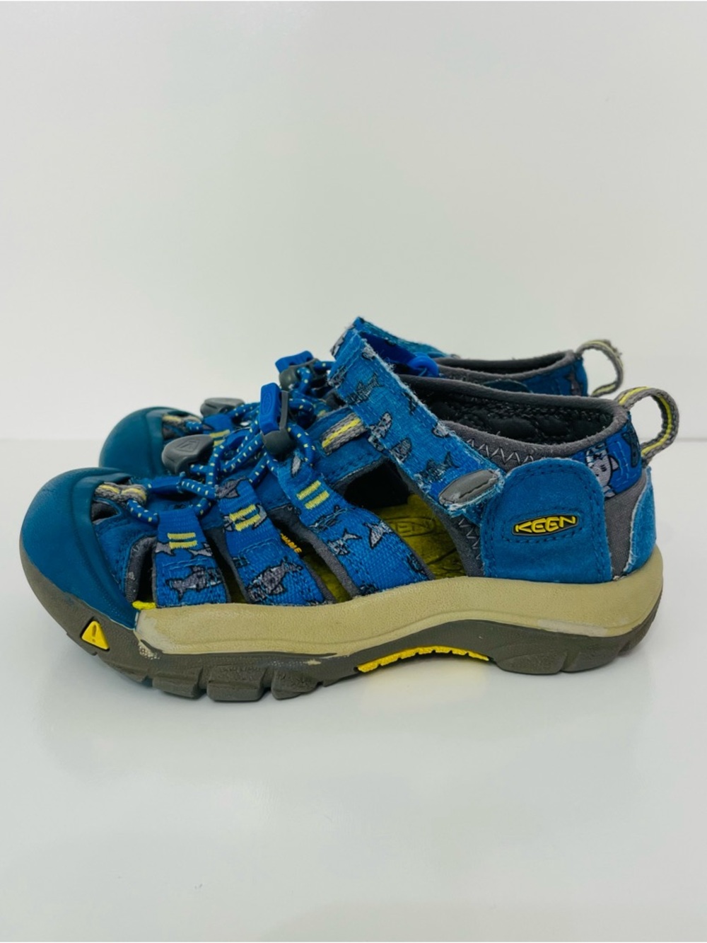 KEEN Kids' Newport Blue Leather Closed Toe Water Sport Sandal, size 11 Toddler
